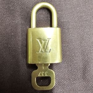LV LOCK AND KEY #337